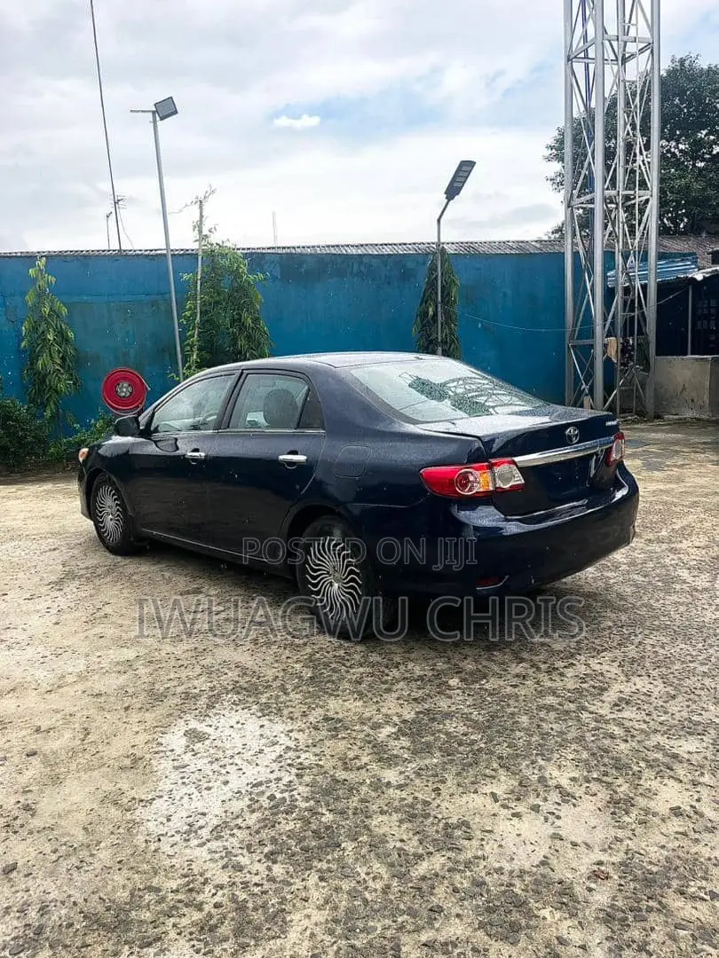 Toyota Corolla 2011 Blue