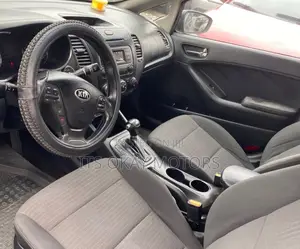Kia Cerato 2015 Black