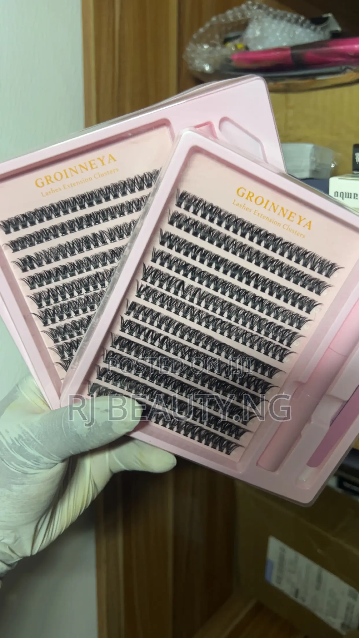 Cluster Lashes