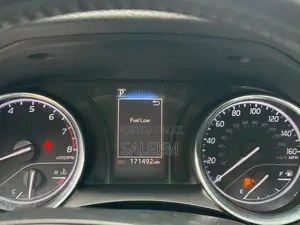 Toyota Camry 2019 Red