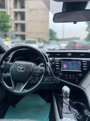 Toyota Camry 2019 Red