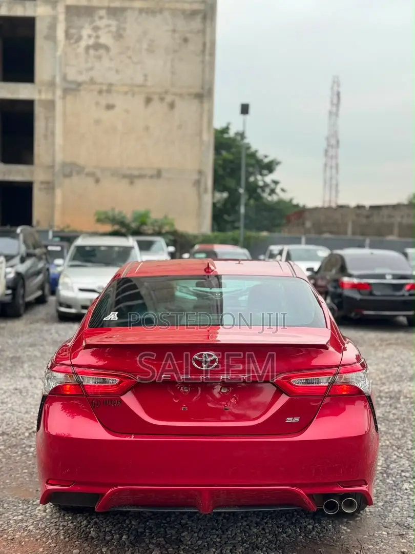Toyota Camry 2019 Red