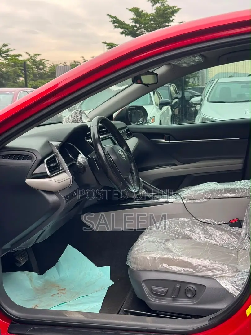 Toyota Camry 2019 Red