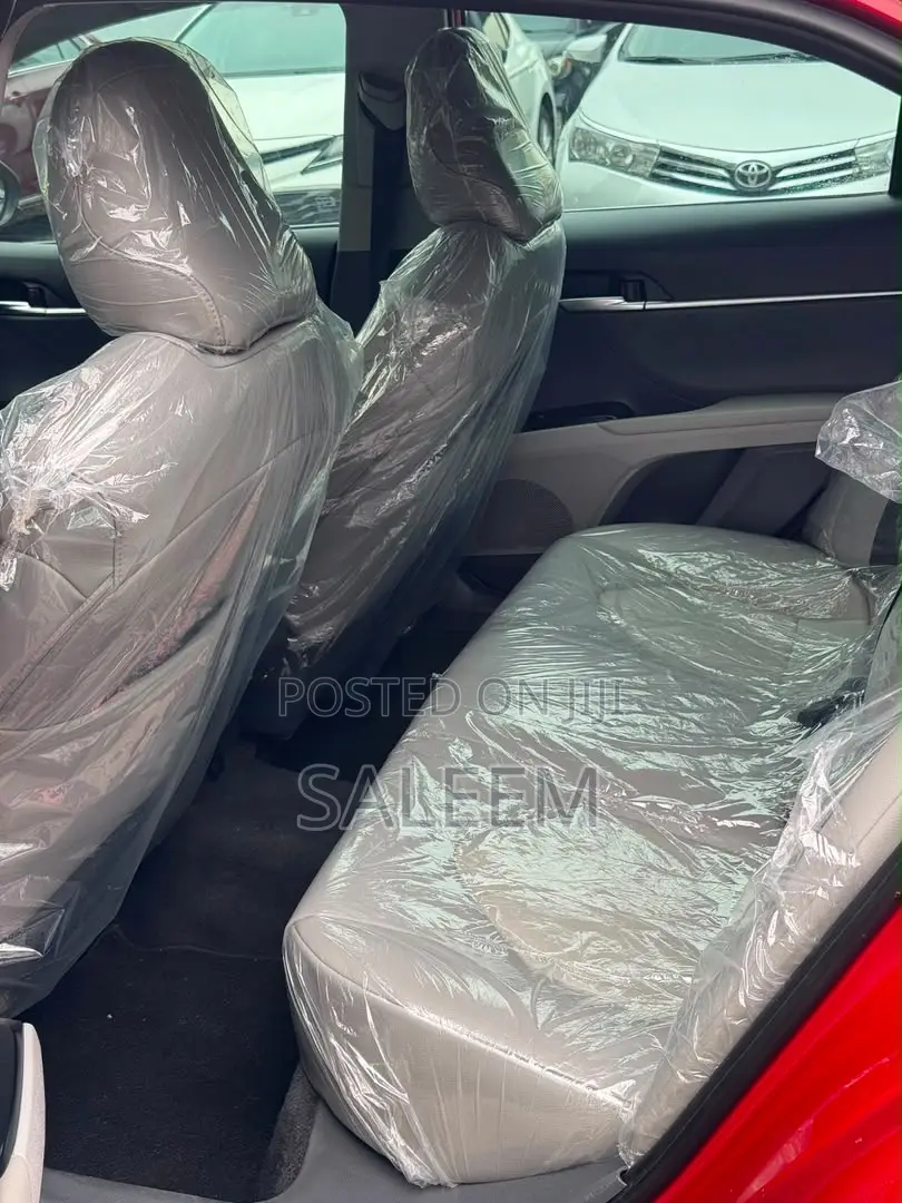 Toyota Camry 2019 Red