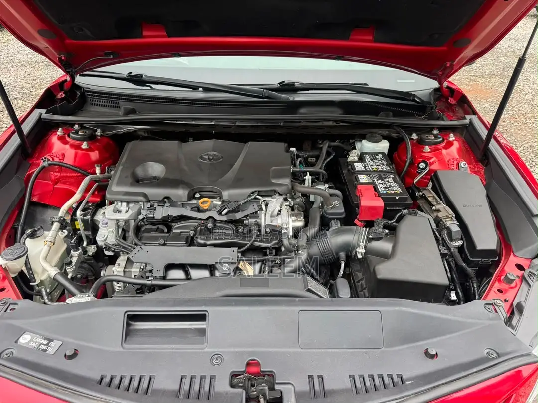 Toyota Camry 2019 Red