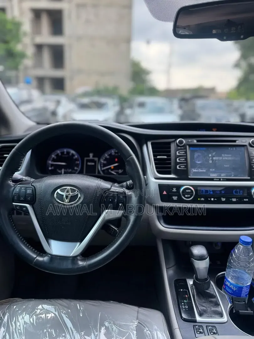 Toyota Highlander 2015 Silver