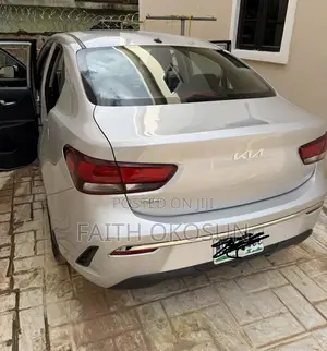Kia Rio 2022 Silver