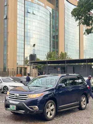 Toyota Highlander 2013 Blue