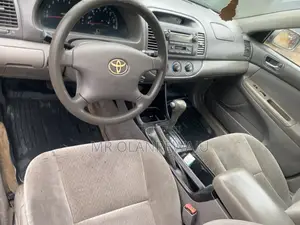 Toyota Camry 2004 Brown