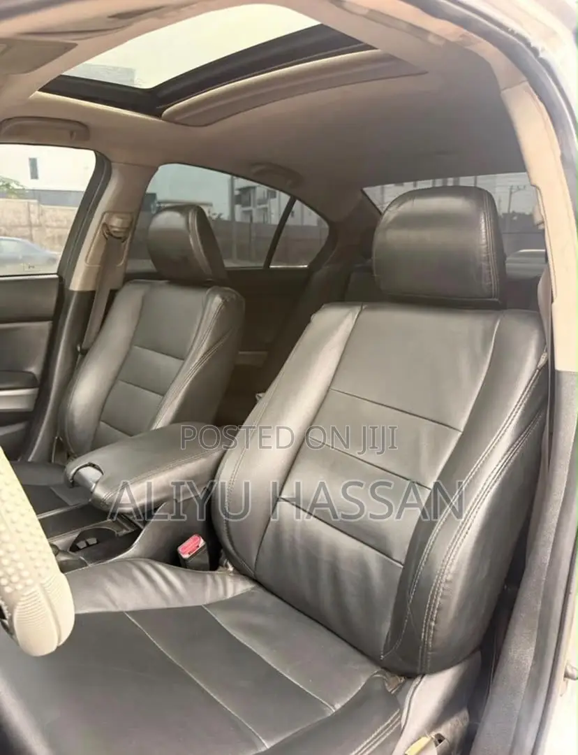 Honda Accord 2009 Silver