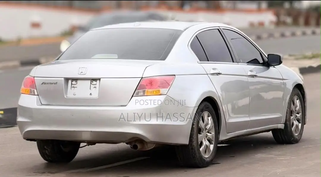 Honda Accord 2009 Silver