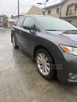 Toyota Venza Limited 2010 Gray