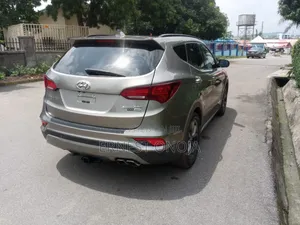 Hyundai Santa Fe 2017 Burgundy