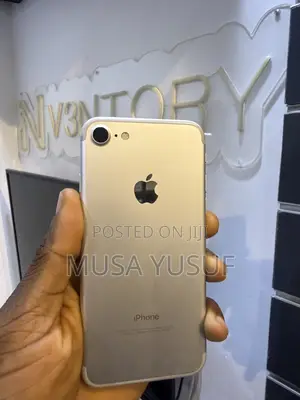 Apple iPhone 7 32 GB Silver