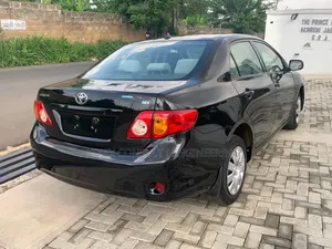 Toyota Corolla 2011 Black