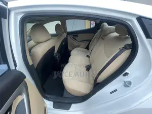 Hyundai Elantra 2013 White