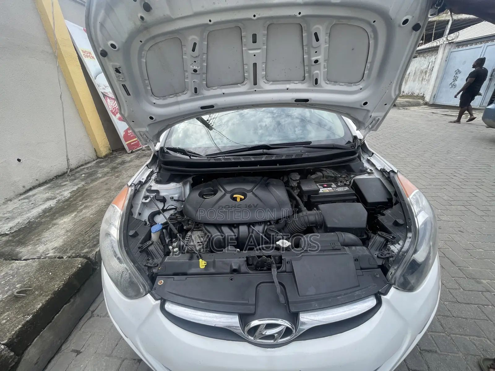 Hyundai Elantra 2013 White