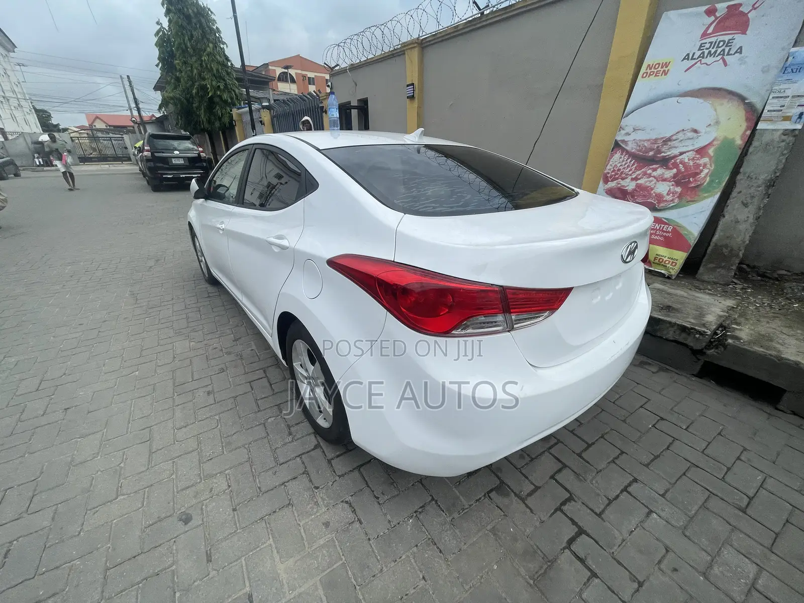 Hyundai Elantra 2013 White