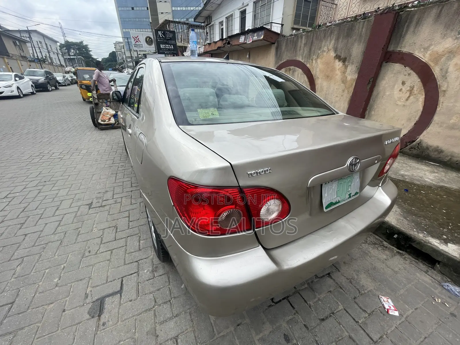 Toyota Corolla 2004 Gold