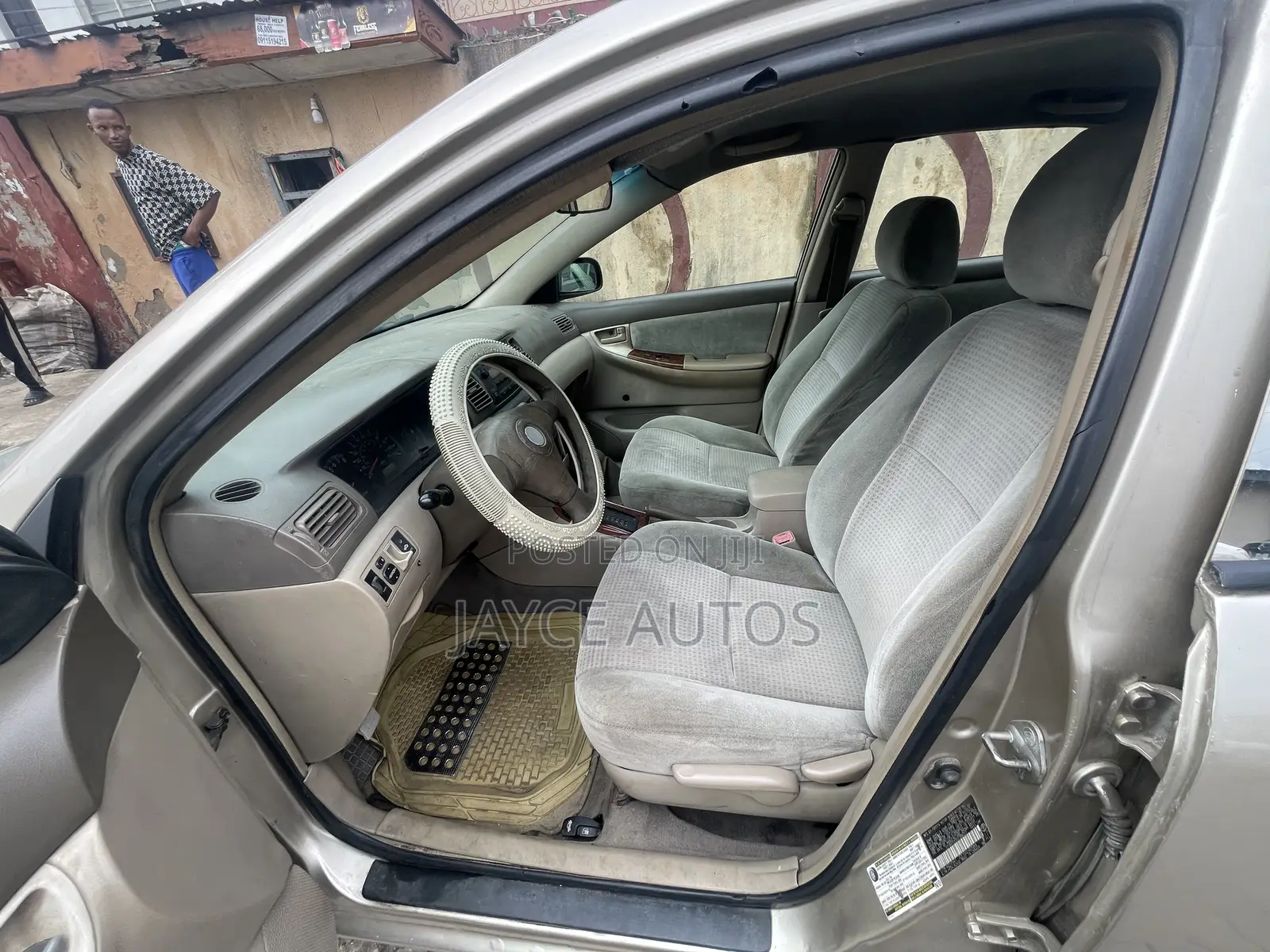 Toyota Corolla 2004 Gold