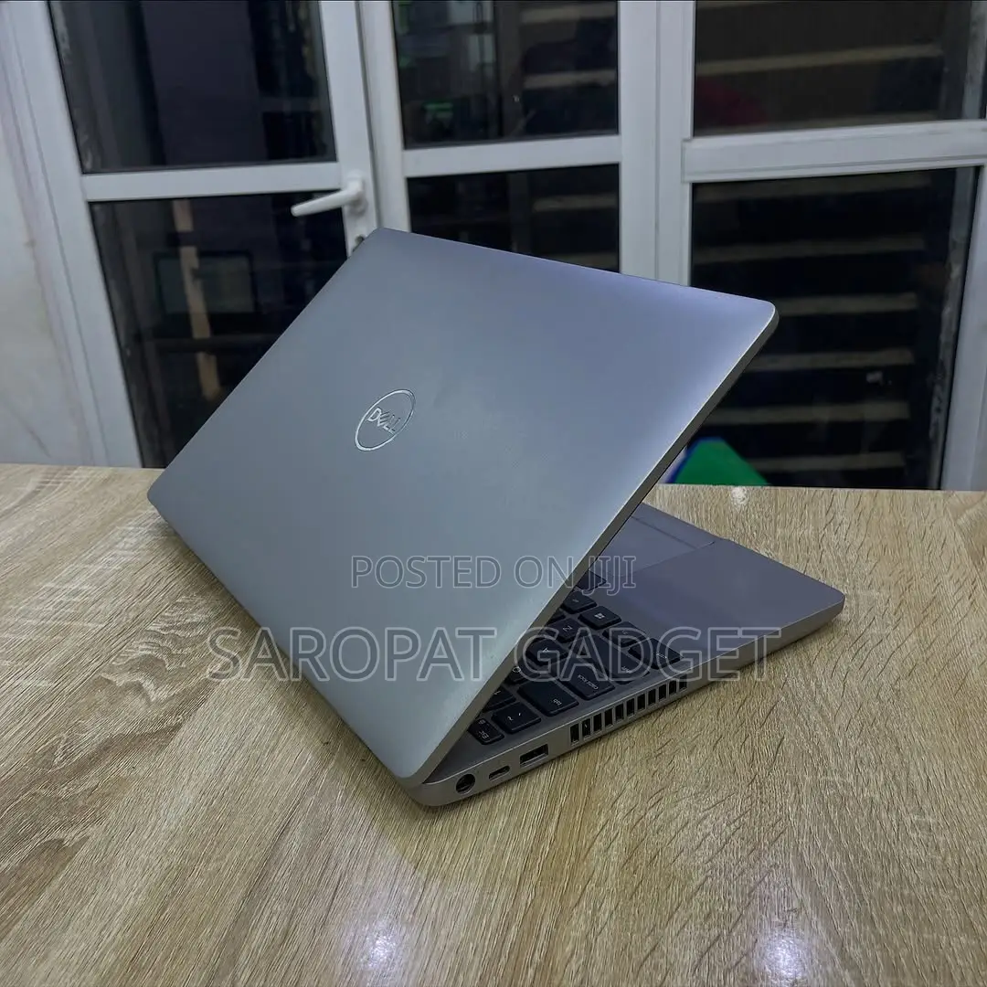 Laptop Dell Precision 3551 16GB Intel Core i7 SSD 256GB