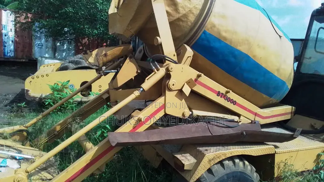 Scarp Crane
