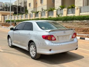 Toyota Corolla 2011 Silver