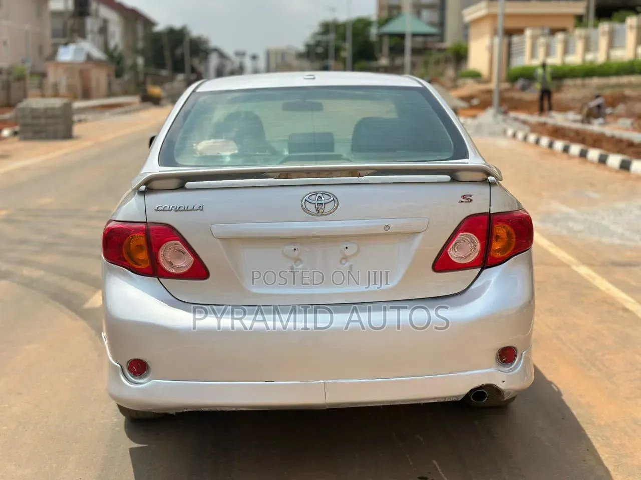 Toyota Corolla 2011 Silver