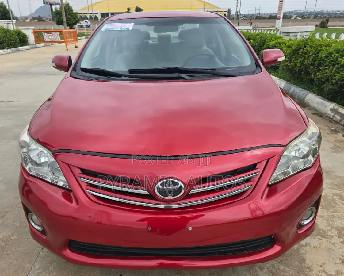 Toyota Corolla 2013 Red