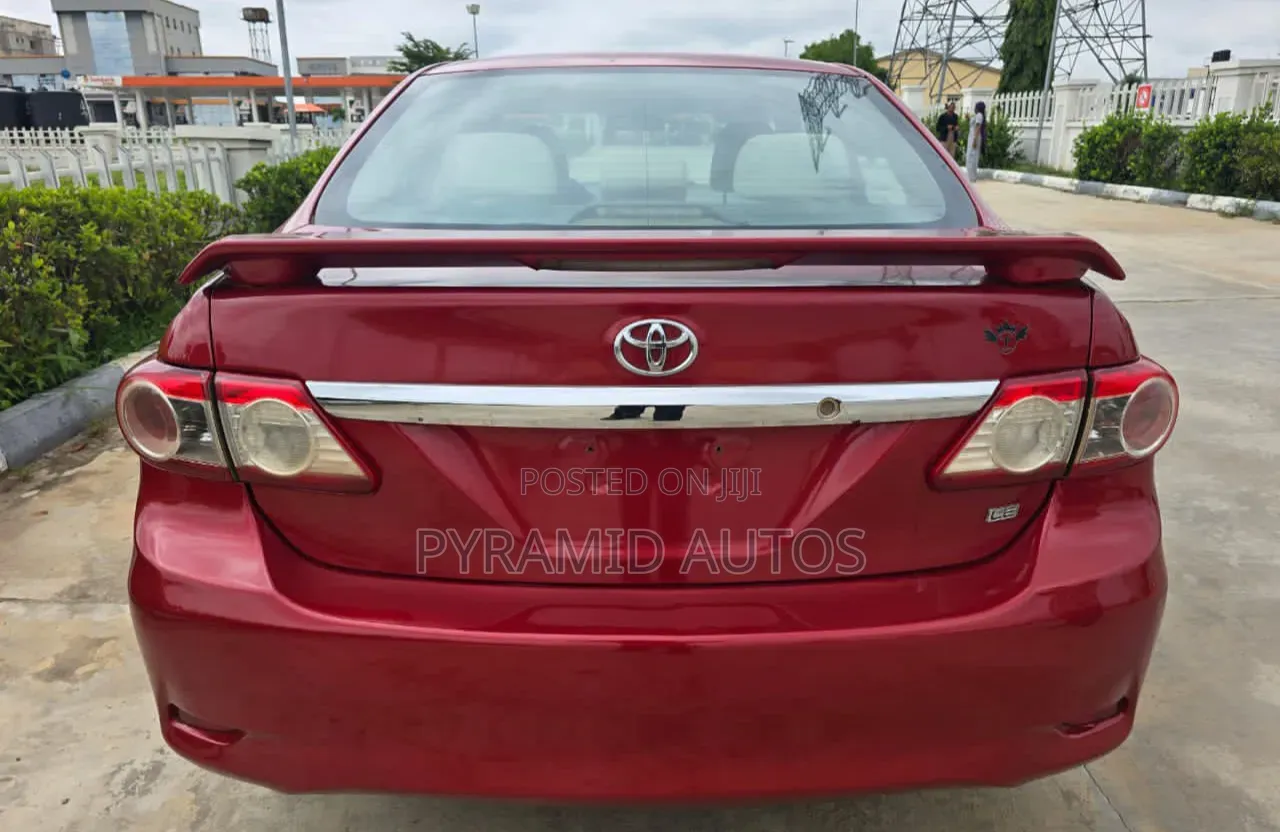 Toyota Corolla 2013 Red