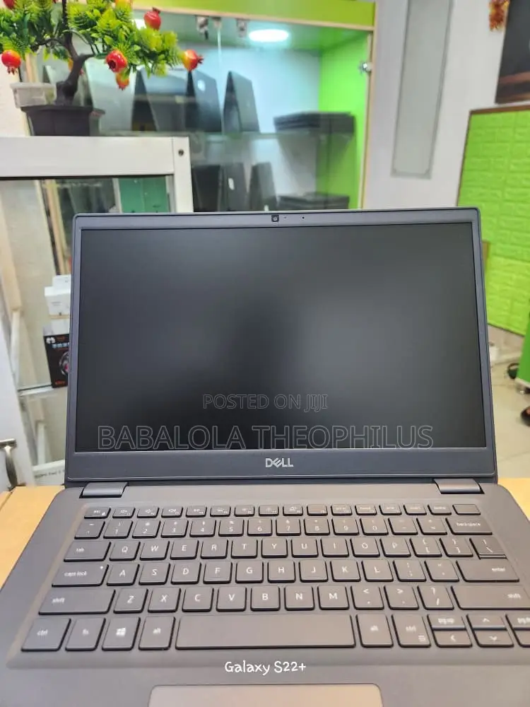 Laptop Dell Latitude 3410 4GB Intel Celeron SSD 128GB