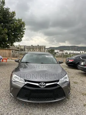 Toyota Camry XLE 4dr Sedan (2.5L 4cyl 6A) 2016 Gray