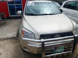 Toyota RAV4 2007 Gold