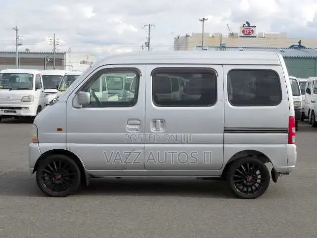 New Suzuki Every 2011 Black
