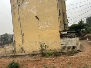 1bdrm Block of Flats in Block 3 Wukari, Area 2 for sale