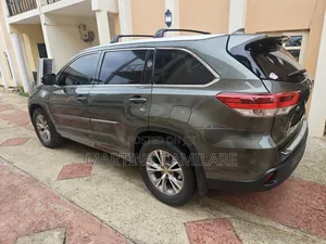 Toyota Highlander 2015 Green