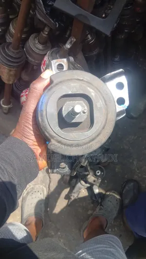 Engine Mount Hyundai Santa Fe 2012-2016