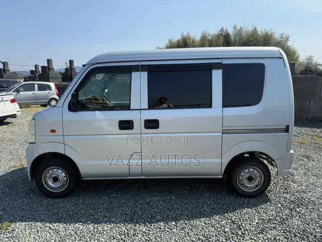 New Suzuki Every 2011 Silver