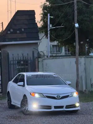 Toyota Camry 2015 White