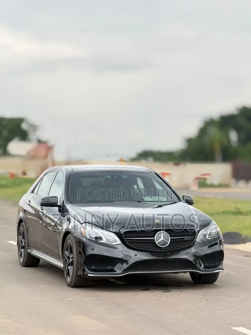 Mercedes-Benz E400 2016 Black