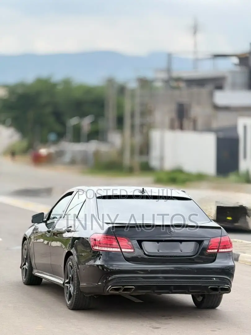 Mercedes-Benz E400 2016 Black