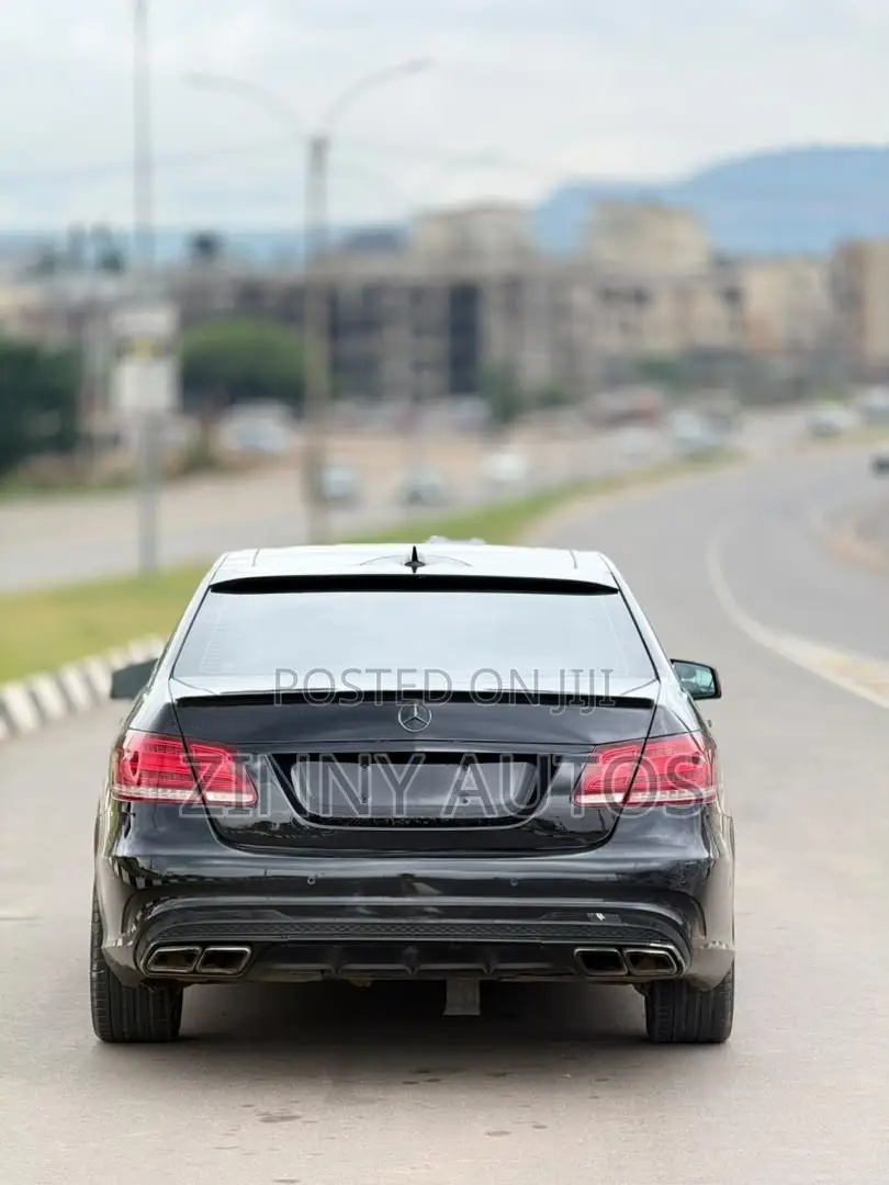 Mercedes-Benz E400 2016 Black