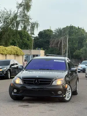 Mercedes-Benz C300 2012 Black
