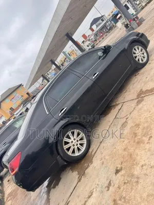 Toyota Avalon 2010 Black