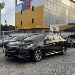 Hyundai Sonata Sport Sedan FWD (2.4L 4cyl 6A) 2016 Black