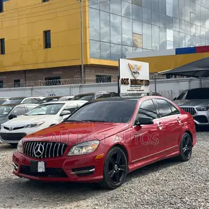 Mercedes-Benz C300 2010 Red