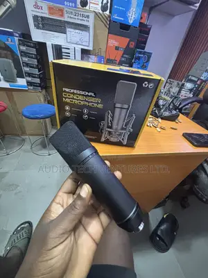 Professional Condenser Studio