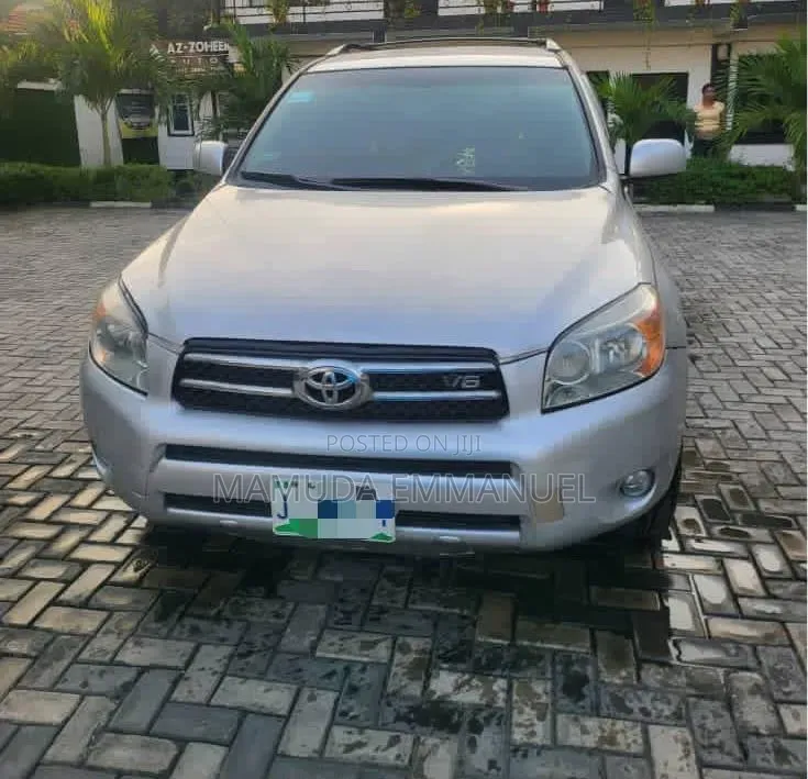 Toyota RAV4 2008 Silver