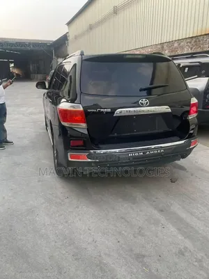 Toyota Highlander 2014 Black