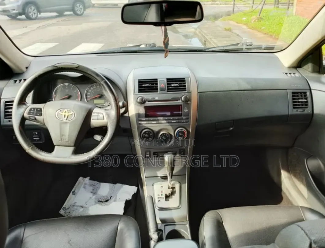 Toyota Corolla 2011 Black